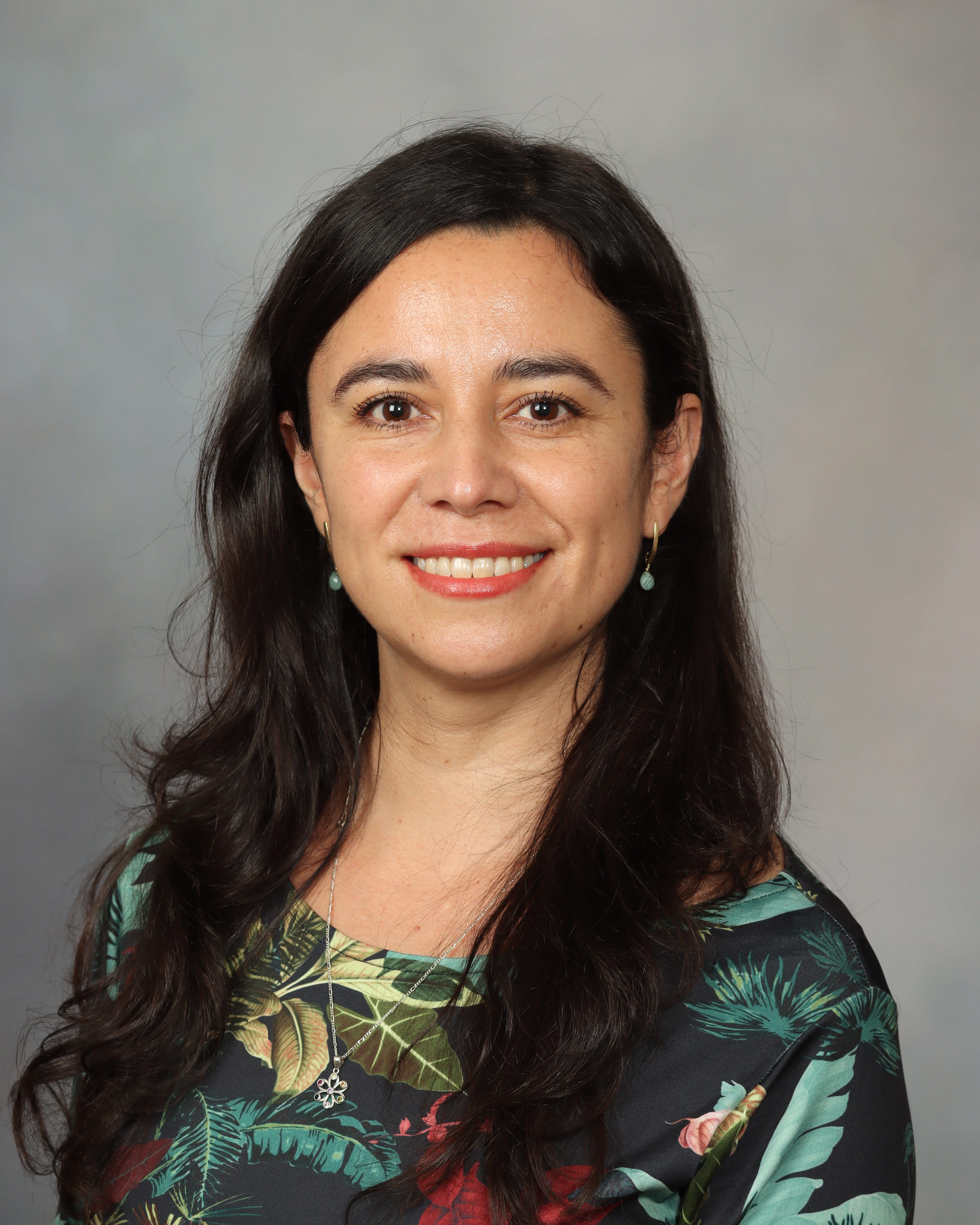 Bio image for Lucia Valenzuela Perez